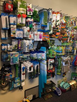 aquatic pet accessories and decorations